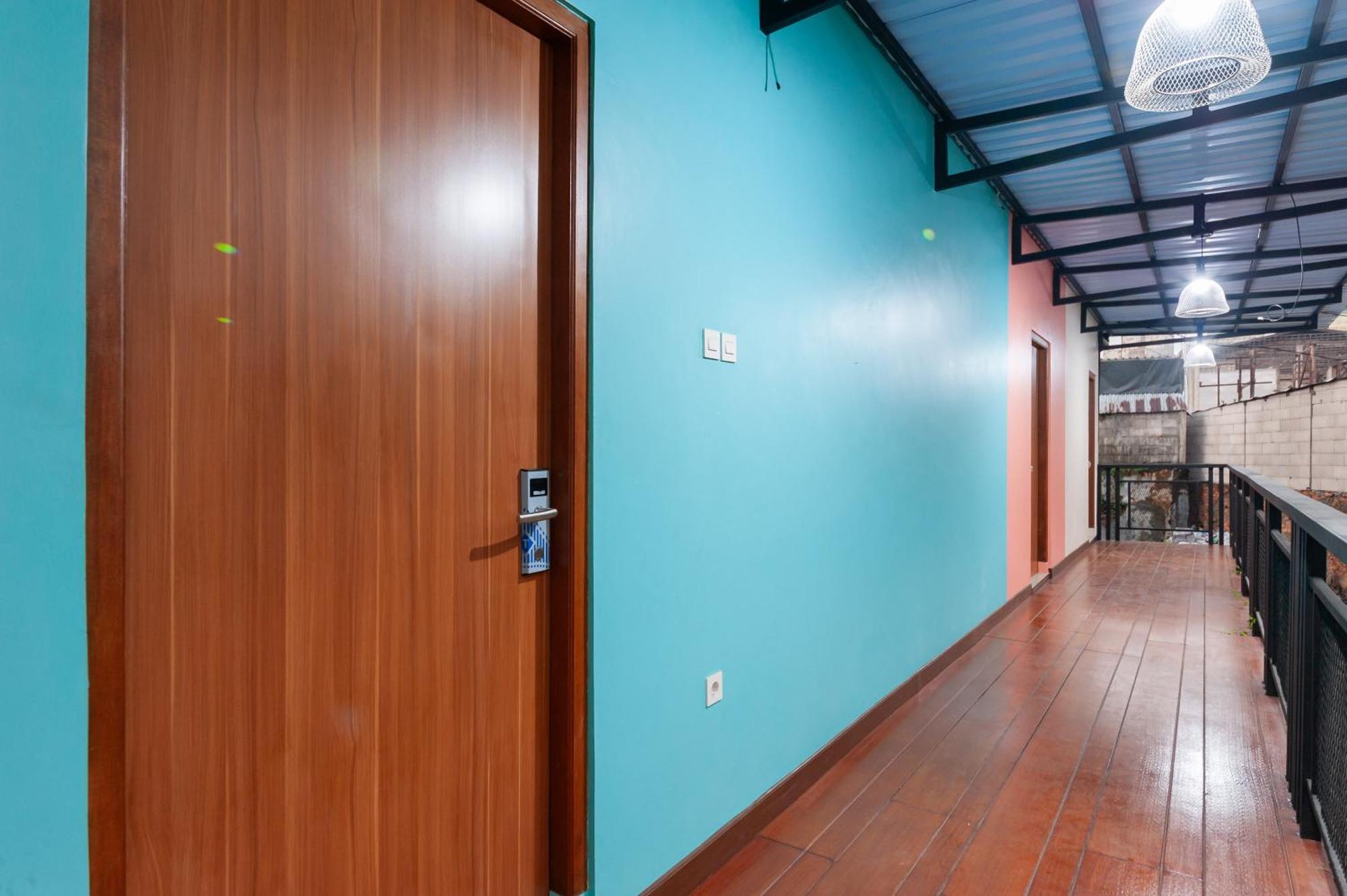 Sans Hotel Suryakencana Bogor Esterno foto